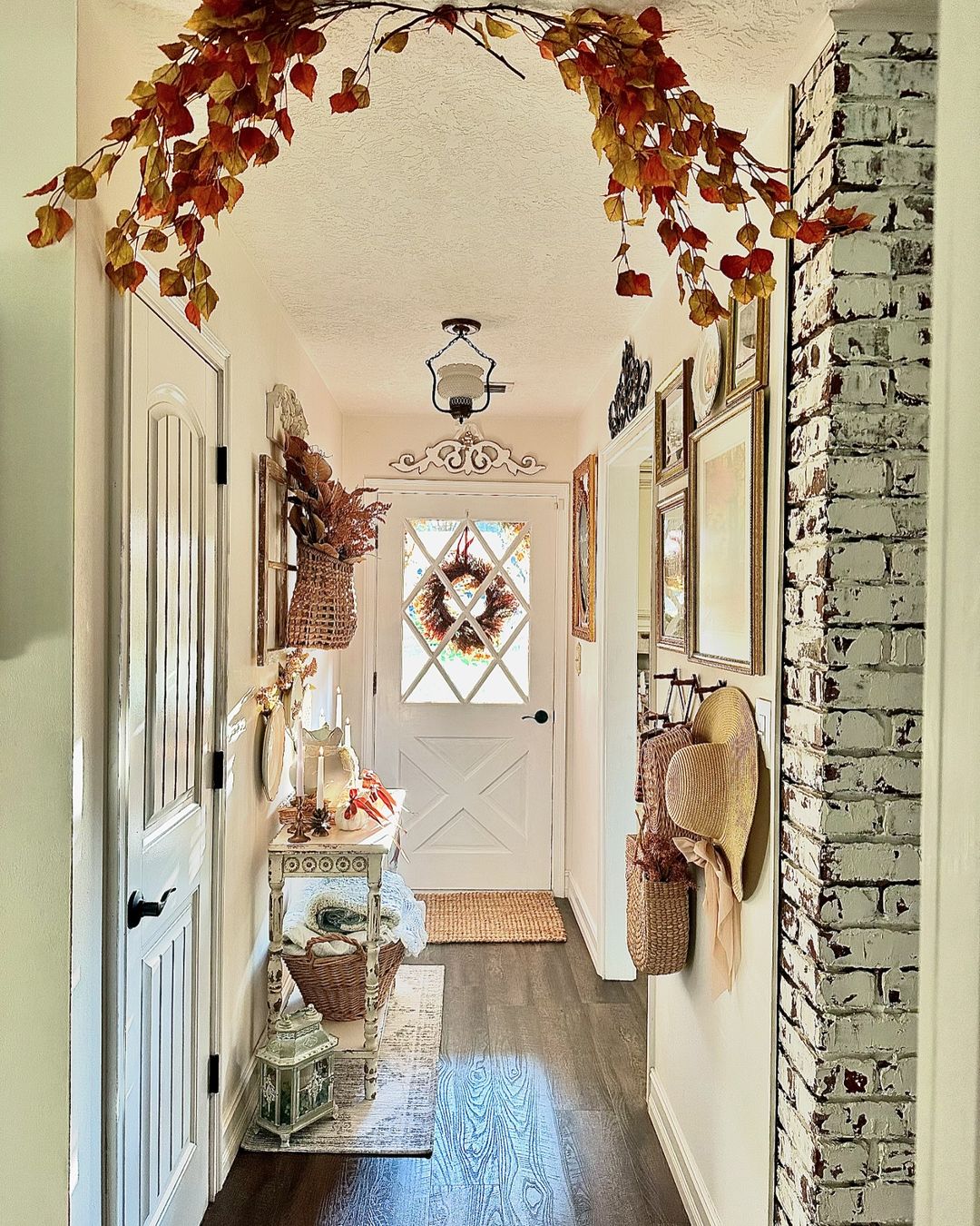Effortless Elegance - Infuse French Country Charm into Your Cozy Abode